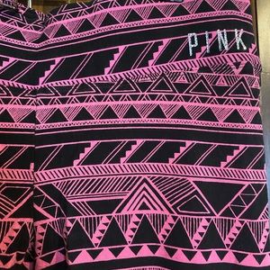 Black and pink leggings from PINK